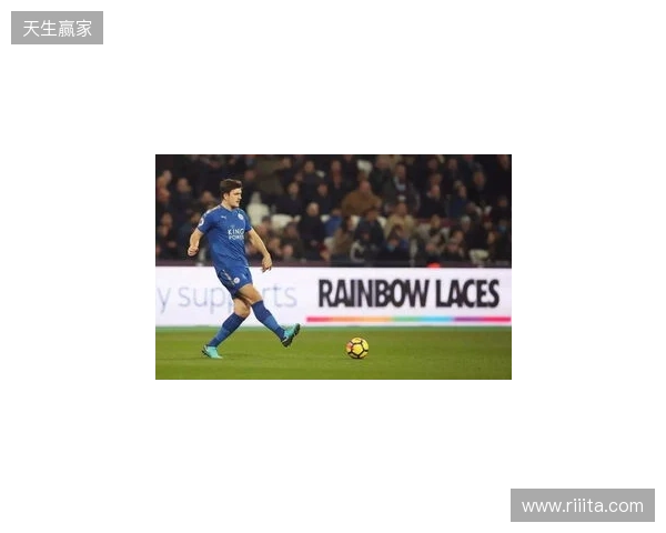 多古:球队本赛季凝聚力更强了,我已经很好地适应了英超联赛