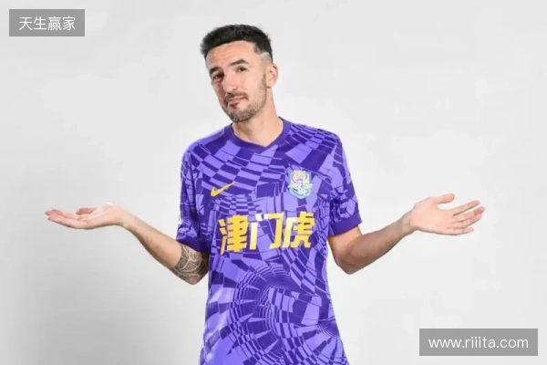 博主：津门虎外援基莱斯尚未归队，传闻转会的方镜淇随队参加冬训