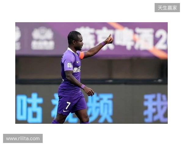 德转显示阿奇姆彭已经加盟大连英博，转会方式为自由转会