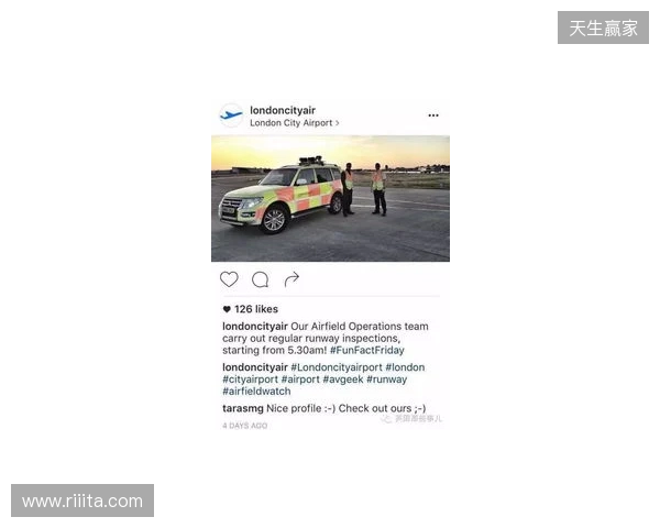 这回真卡车安排上了，切尔西球迷用卡车打出标语抗议BlueCo